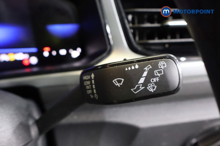 2022 Volkswagen T-Roc 1.5 TSI Life 5dr DSG SUV Petrol Automatic