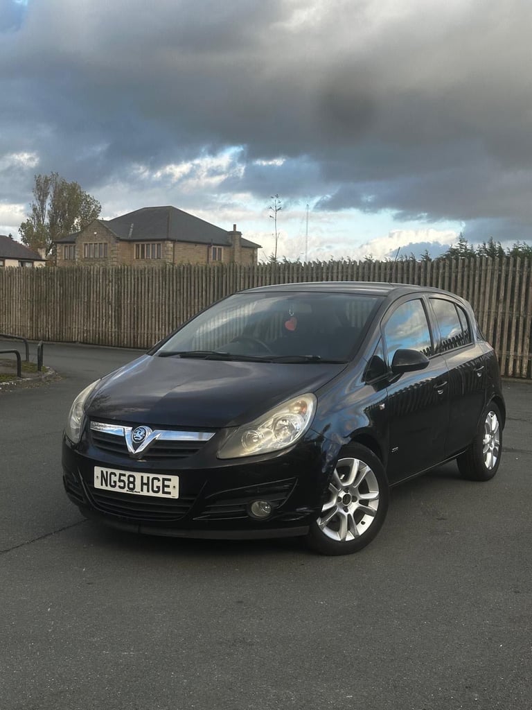 2009 Vauxhall Corsa 1.2 Petrol – 100,000 miles – £800