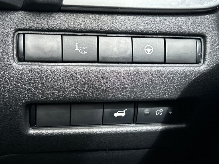 2024 Nissan Qashqai 1.5 h e-POWER Tekna SUV 5dr Petrol Hybrid Auto Euro 6 (s/s) (190 ps) SUV PETR...