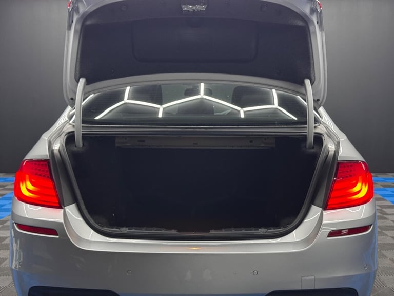 2012 BMW 5 Series 520d M Sport 4dr Step Auto [Start Stop] SALOON DIESEL Automatic