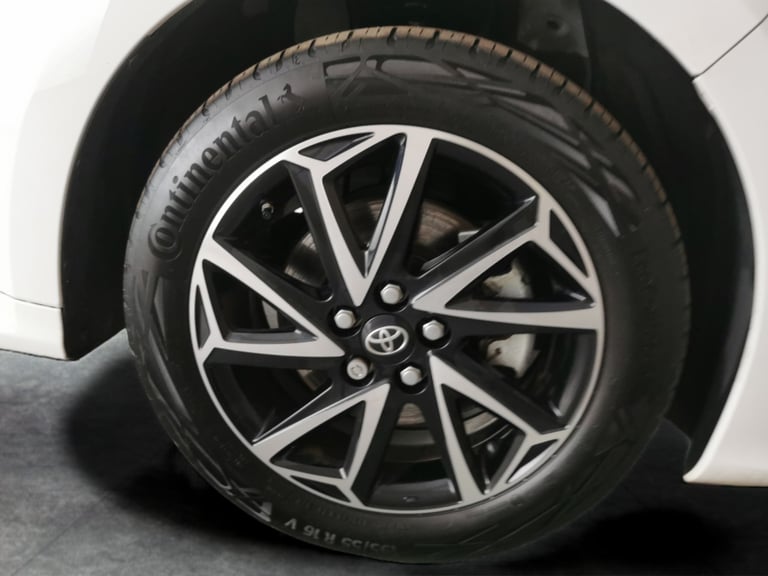 2023 Toyota Yaris 1.5 VVT-h Design Hatchback 5dr Petrol Hybrid E-CVT Euro 6 (s/s) (116 ps) -  Hat...