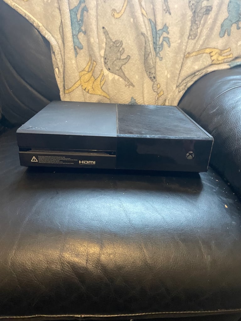 image for Xbox one and controller 