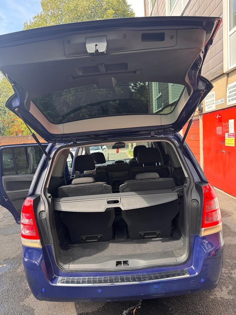 2014 Vauxhall Zafira – 7 Seater | ULEZ Compliant | Excellent Condition | £3,400 (Negotiable)