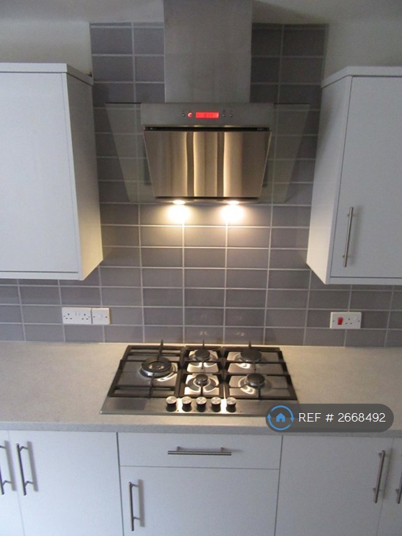 7 bedroom house in Grant Avenue, Liverpool, L15 (7 bed) (#2668492)