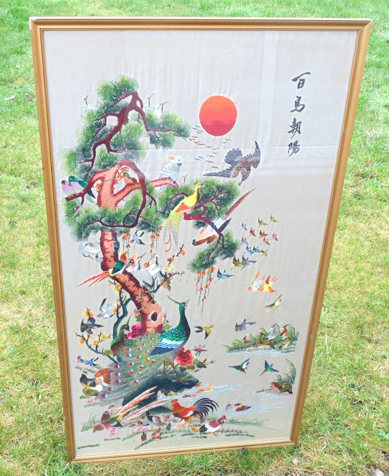 (#293) stunning japanese framed silk picture (Pick up only, Dy4 area)