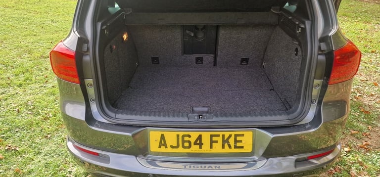 Volkswagen, TIGUAN, Estate, 2015, Manual, 1968 (cc), 5 doors