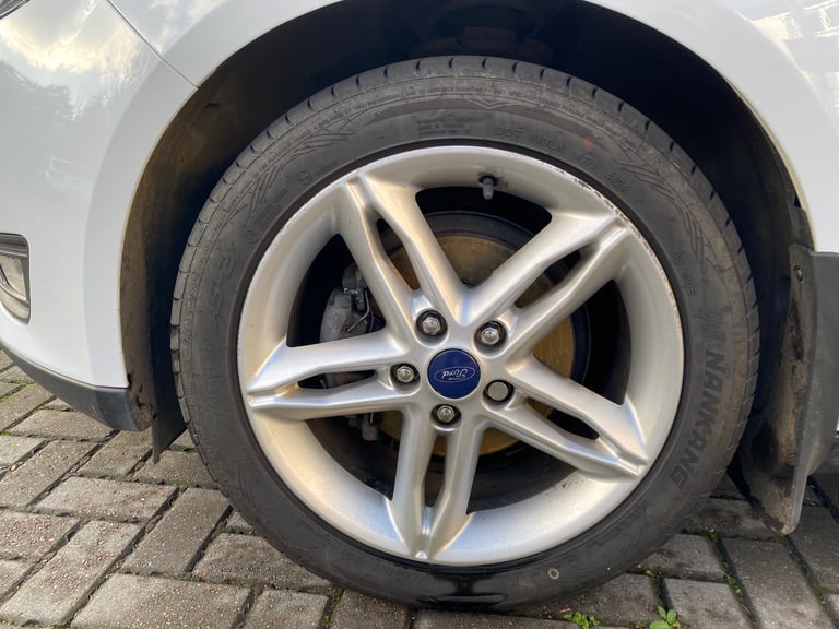 Ford, FOCUS, Estate, 2016, Manual, 1499 (cc), 5 doors