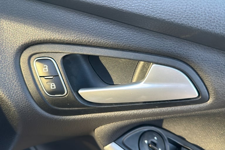  Ford Focus 1.0t Ecoboost Zetec Edition Hatchback 5dr Petrol Manual Euro 6 s/s