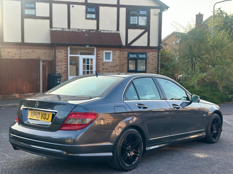2010 Mercedes-Benz C-Class C180 CGI BlueEFFICIENCY Sport 4dr Auto SALOON Petrol Automatic