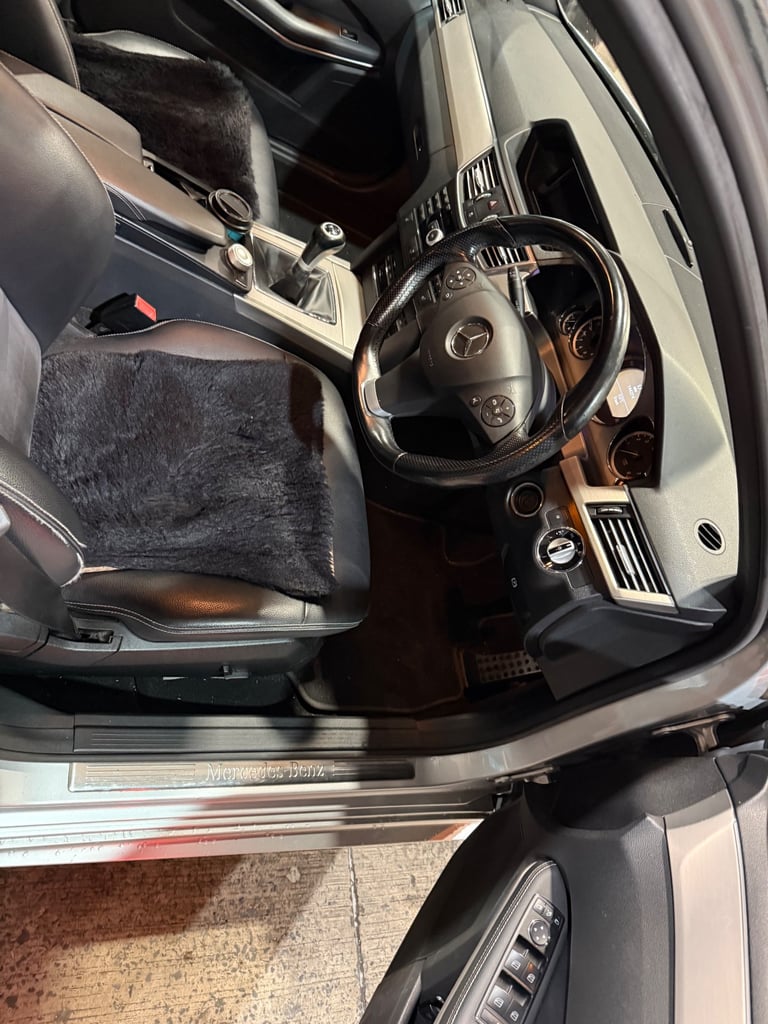 Mercedes-Benz, E CLASS, Saloon, 2010, Manual, 1796 (cc), 4 doors