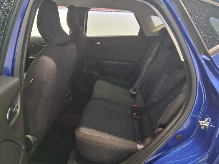 2022 Renault Captur 1.3 TCe Iconic SUV 5dr HATCHBACK Petrol Manual