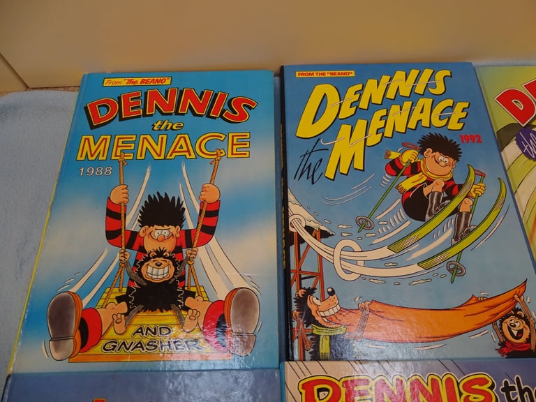 Job lot bundle 7x Dennis the Menace comic annuals 1988 to 2005