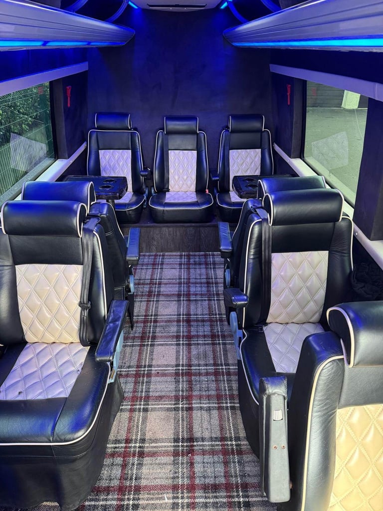 image for 2009 Mercedes Sprinter luxury 8-seater Minibus £18000 +VAT