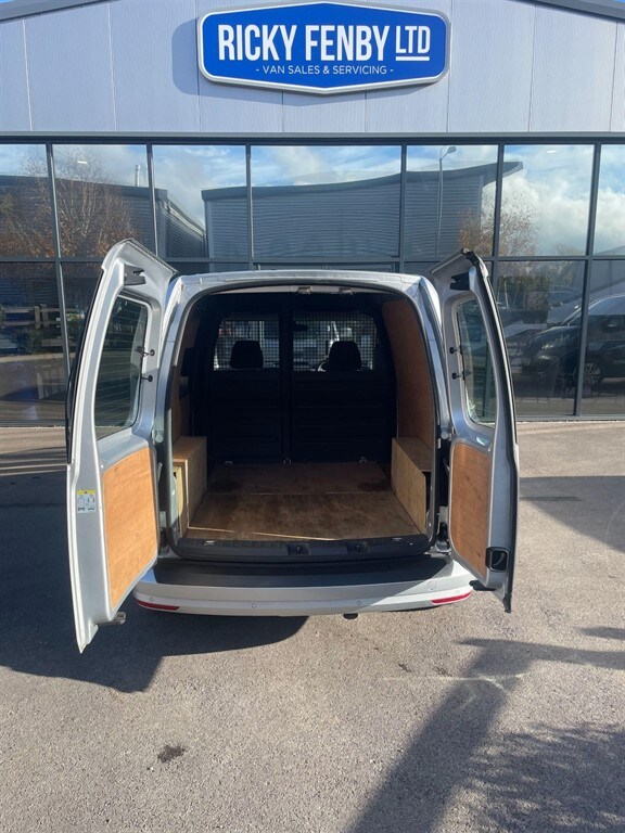 2018 Volkswagen Caddy 2.0 TDI C20 BlueMotion Tech Highline SWB Euro 6 (s/s) 5dr Panel Van Diesel ...