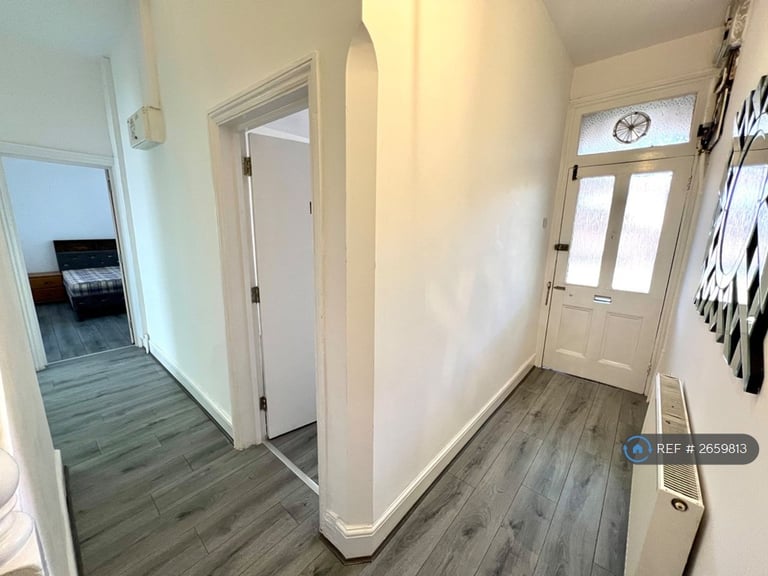 6 bedroom house in Camberwell Terrace, Leamington Spa, CV31 (6 bed) (#2659813)