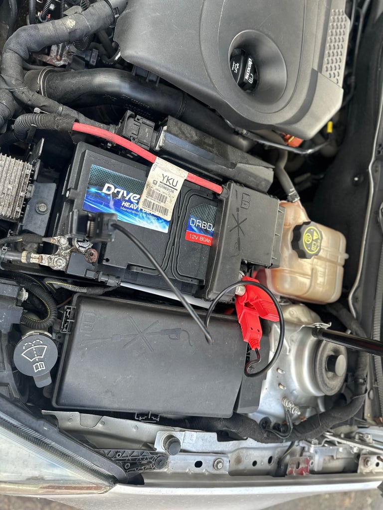 Flat Battery Jump Start Service - Dead Battery - Booster Battery - Battery Health Check