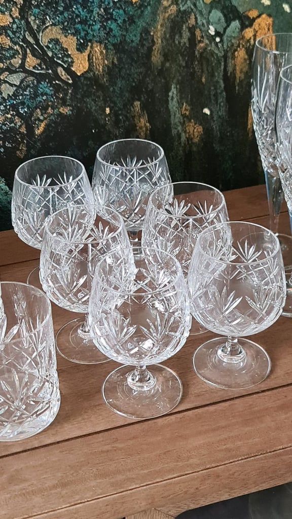 LEAD CRYSTAL GLASSES AND DECANTER 