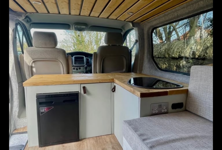 Vauxhall, VIVARO, Panel Van, 2012, Manual, 1995 (cc)