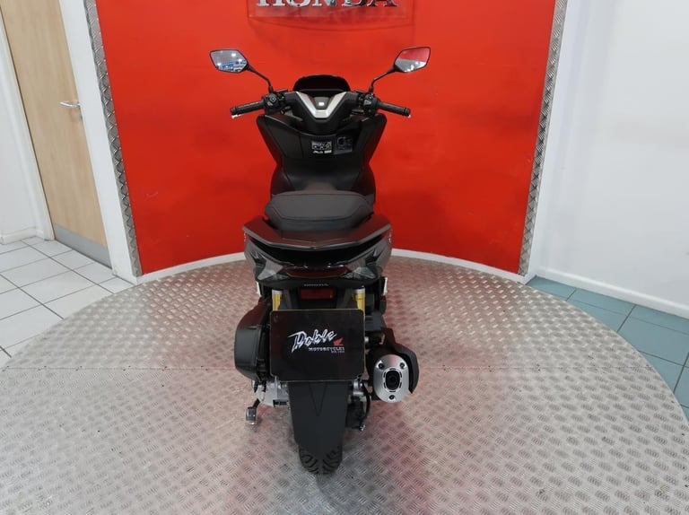 Brand new 2025 Honda PCX125 DX