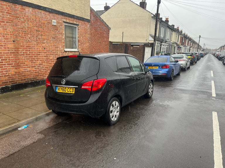 VAUXHALL MERIVA MPV 1.4 PETROL LOW MILAGE BLACK 