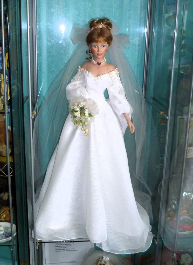 Ashton Drake, collectible, bride doll. Number A1245, "Heart's Sweetest Desire."