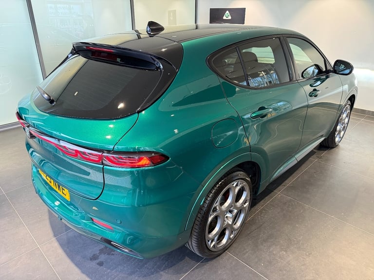 2025 Alfa Romeo Tonale 1.3 PHEV Tributo Italiano 5dr Auto Hatchback Petrol Parallel PHEV Automatic