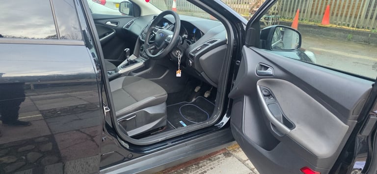 2012 Ford Focus 1.6 TDCi 115 Edge 5dr HATCHBACK Diesel Manual