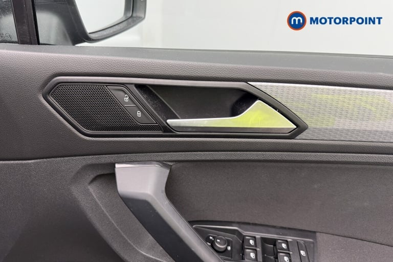 2021 Volkswagen Tiguan 1.5 TSI 150 Life 5dr ESTATE PETROL Manual