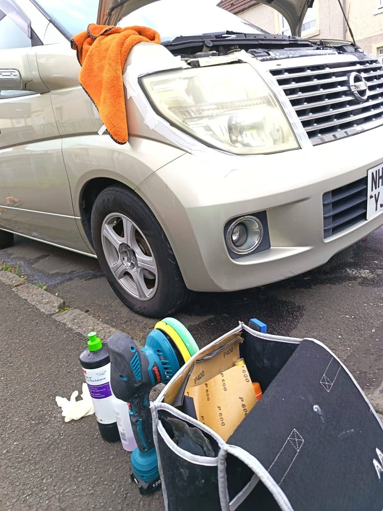 Mobile headlights restoration 