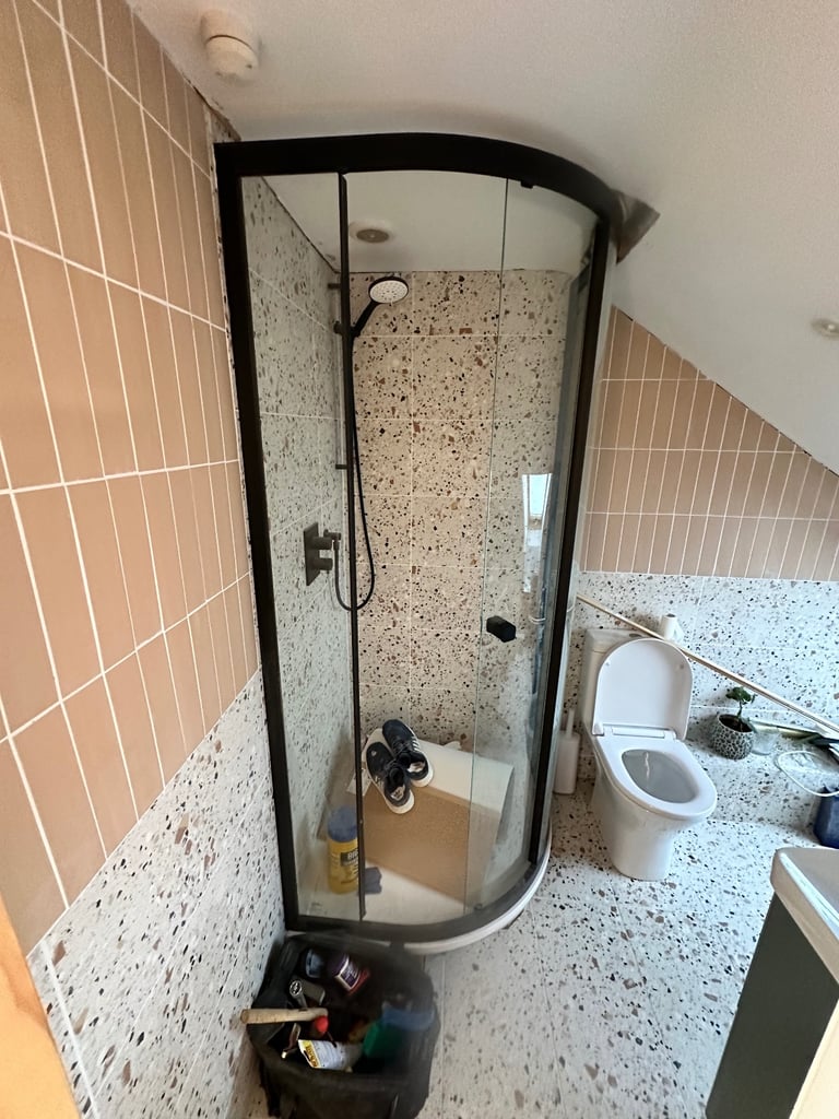 Crosswater Black Shower Enclosure 900 x 900 Quadrant in Gloucester
