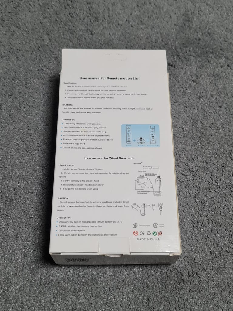 Nintendo Wii Remote & Wired Nunchuck