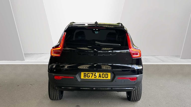 2025 Volvo XC40 2.0 B4P Ultra Black Edition 5dr Auto ESTATE PETROL Automatic