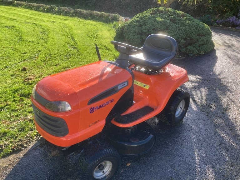 Husqvarna LT151 Ride on mower