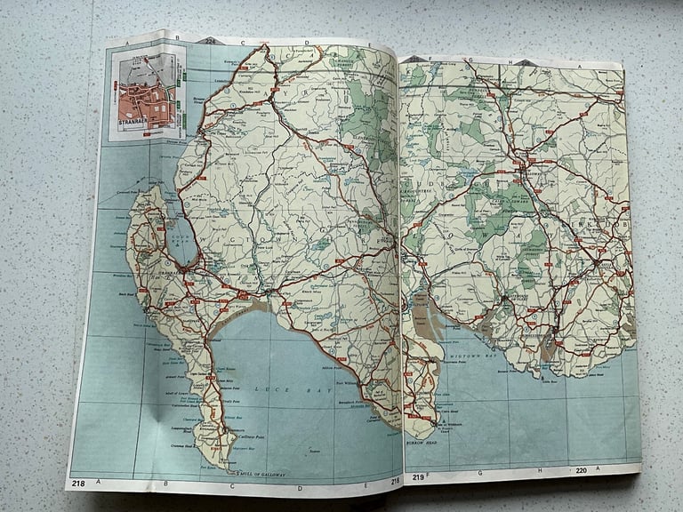 The Reader's Digest AA Book of the Road - Vintage book 1967, Maps, Flowers, Butterflies, Sea shells