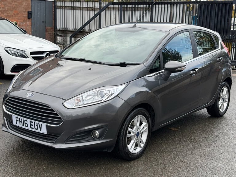 2016 Ford Fiesta 1.0T EcoBoost Zetec Hatchback 5dr Petrol Powershift Euro 6 (100 ps) Hatchback Pe...