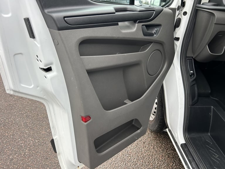 FORD TRANSIT CUSTOM 2.0 130ps 340 EcoBlue +Â