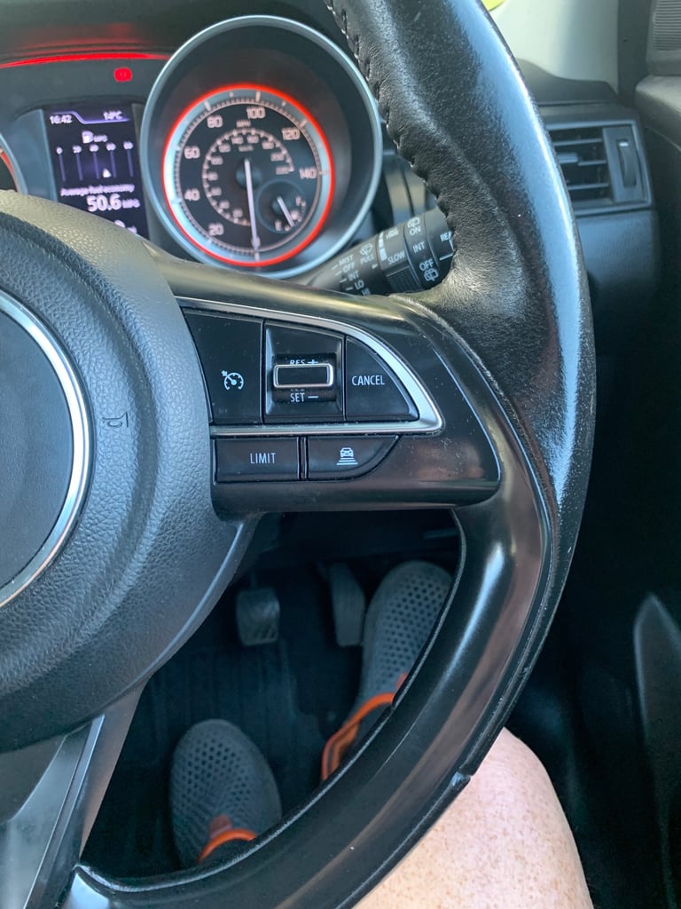 Suzuki, SWIFT, Hatchback, 2018, Manual, 998 (cc), 5 doors