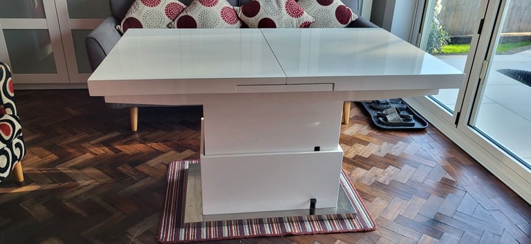 TWO IN ONE COFFEE/DINING TABLE