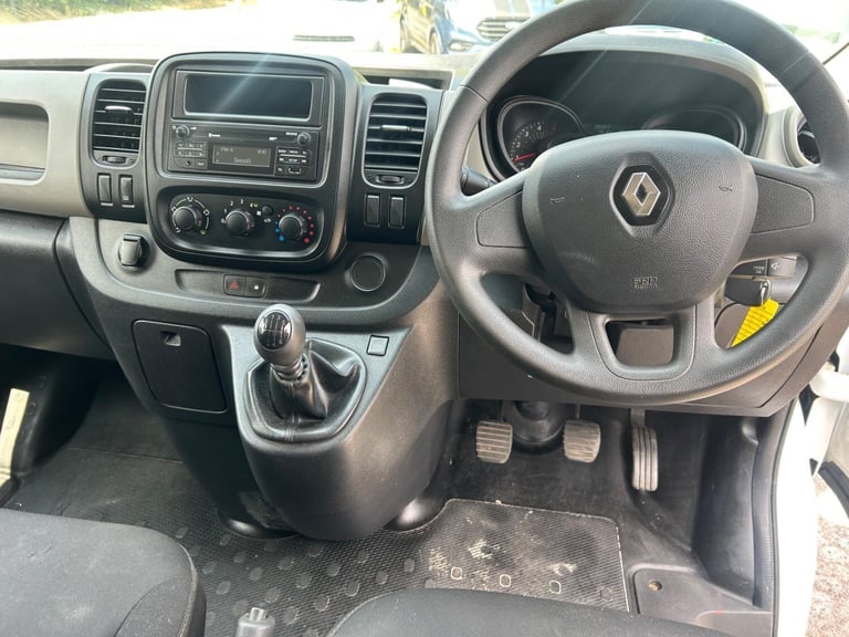 2019 Renault Trafic 1.6 dCi 29 Business LWB Standard Roof Euro 6 5dr PANEL VAN Diesel Manual