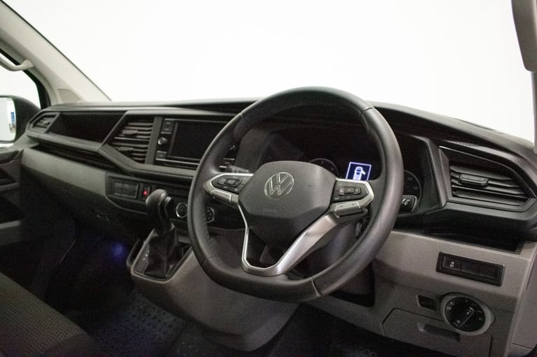 2021 21 VOLKSWAGEN TRANSPORTER 2.0 TDI T30 HIGHLINE PANEL VAN 5DR DIESEL DSG FWD