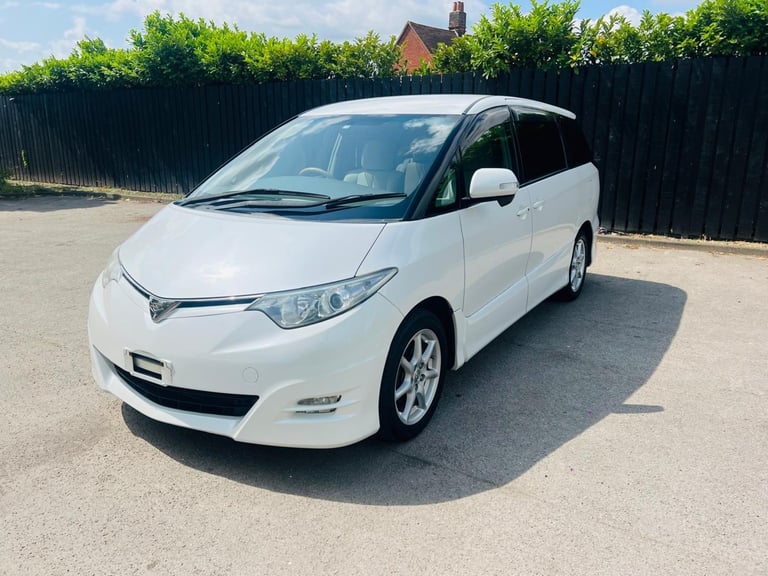 Toyota estima 2008 2.4 petrol automatic Ulez free 7 seats Screens with Bluetooth