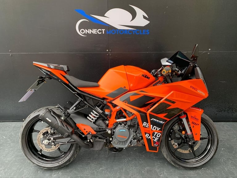 image for KTM RC 125 23 LOW MILEAGE LEARNER LEGAL HPI CLEAR