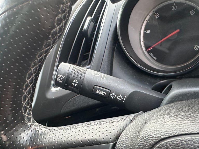 VAUXHALL ZAFIRA TOURER 2.0 CDTi SRi 2013