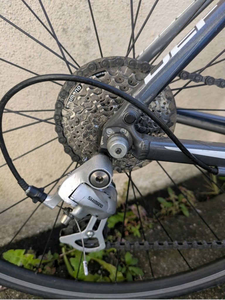 Giant Defy 5 road bike, size small