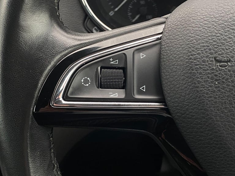 2017 Skoda Yeti 1.2 TSI SE L Drive Outdoor 5dr Petrol DSG Euro 6 (s/s) (110 ps) HATCHBACK Petrol ...