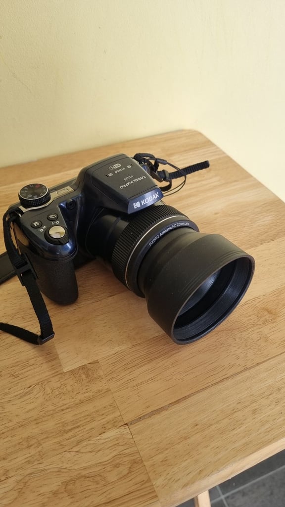 Kodak pixpro az528 