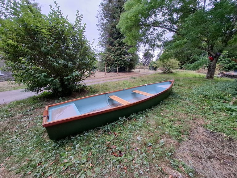 16ft Refurbished Skiff-style Rowing Boat
