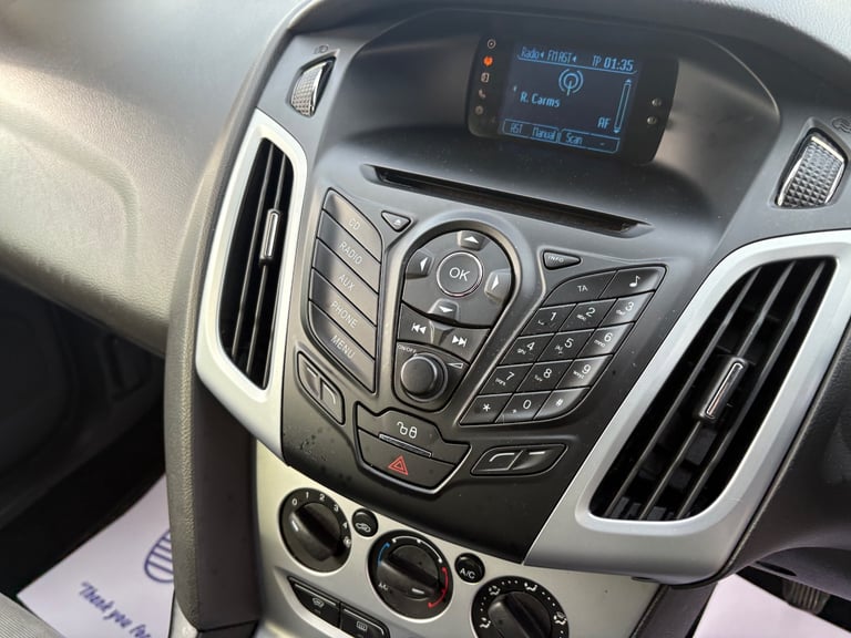 2011 Ford Focus 1.6 125 Zetec 5dr HATCHBACK Petrol Manual