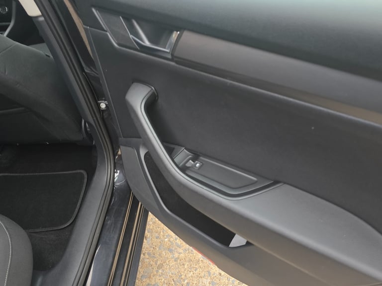 2020 Skoda Superb 1.6 TDI CR S 5dr DSG ESTATE Diesel Automatic