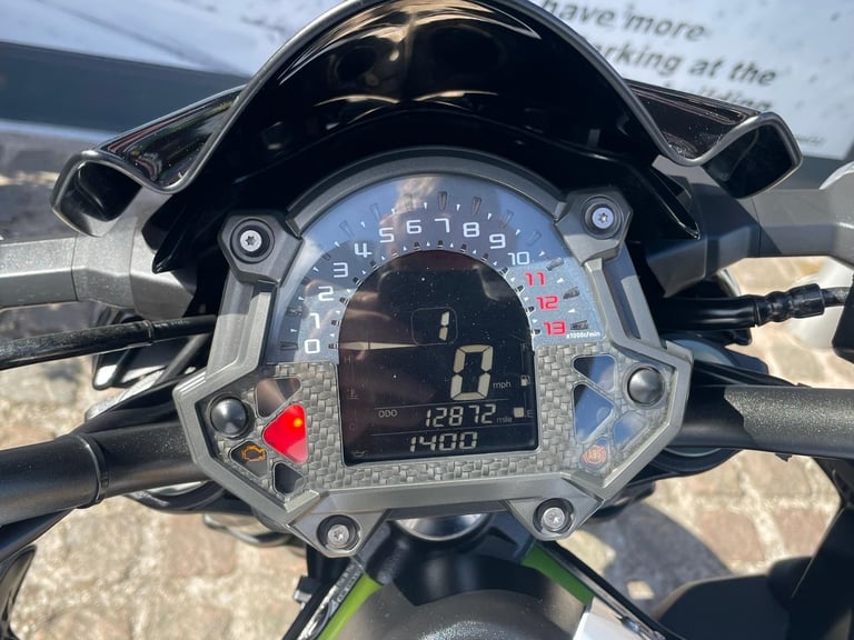 2019 / 69 reg Kawasaki Z900 Performance naked motorcycle in White